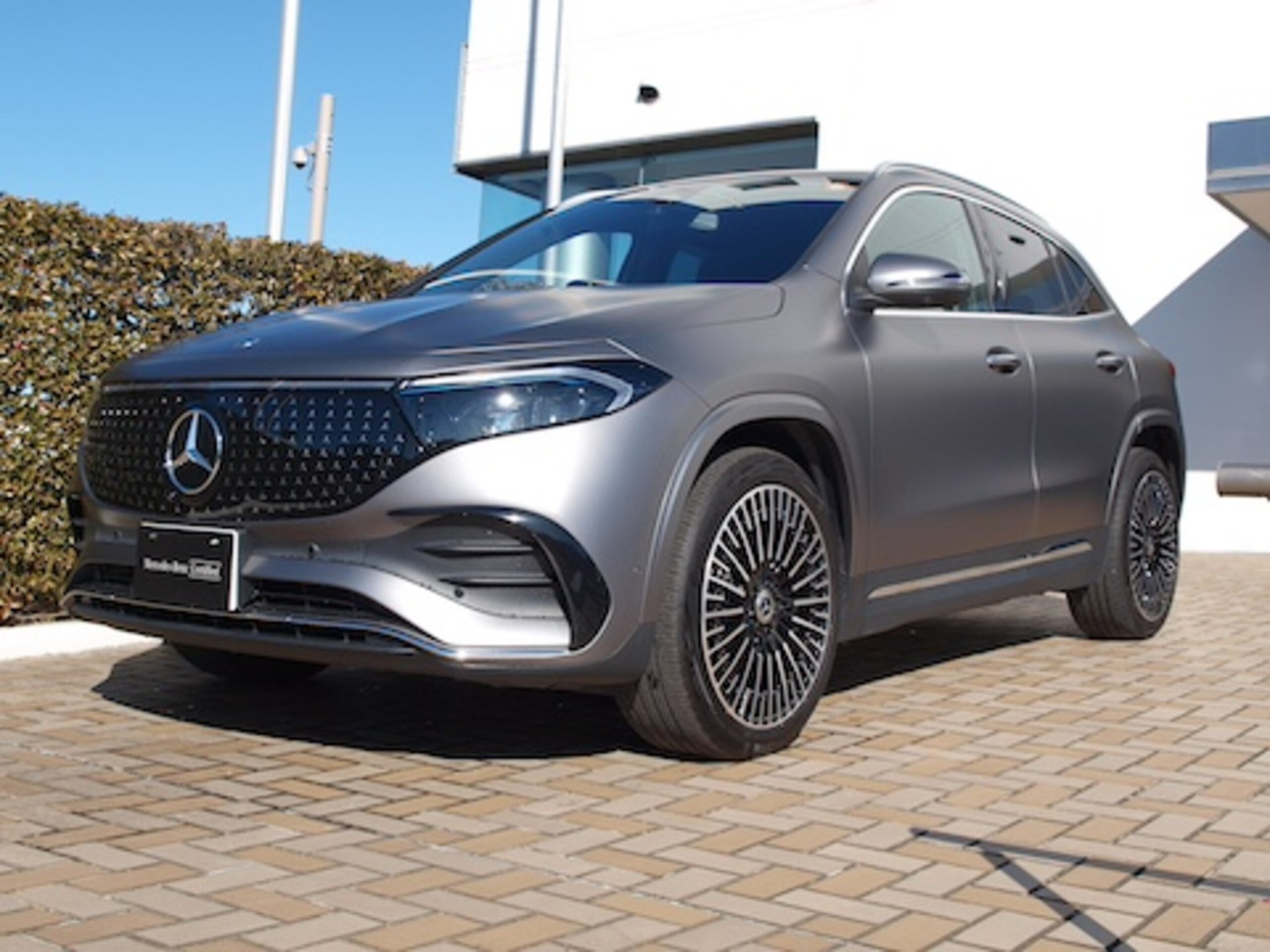 MERCEDES-BENZ EQA - View 1