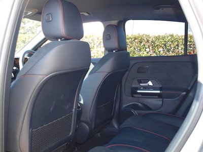 MERCEDES-BENZ EQA - 9