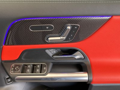 MERCEDES-BENZ GLA - 10