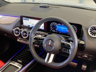 MERCEDES-BENZ GLA - 8