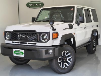 TOYOTA LAND CRUISER 70 - 1