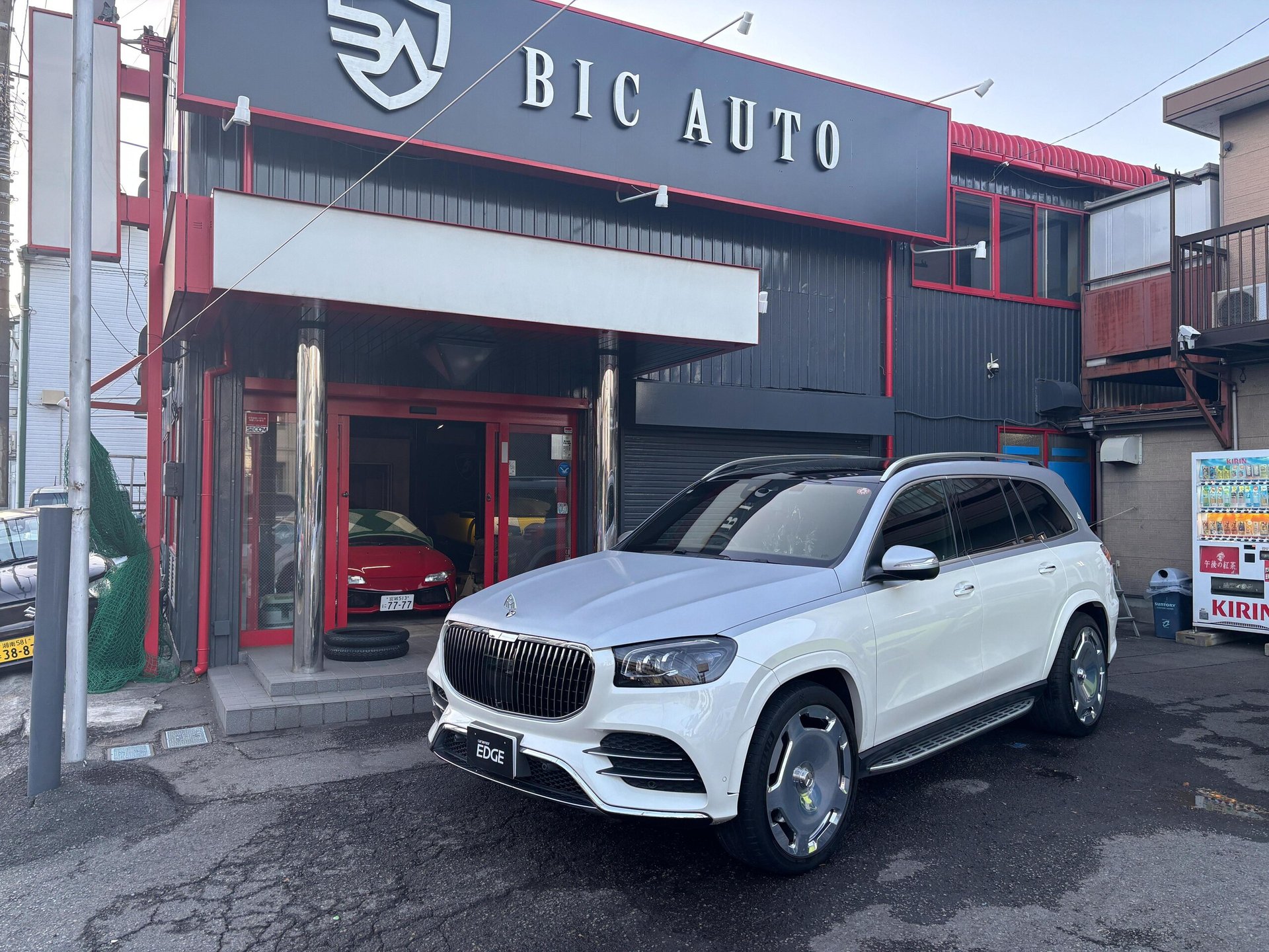 MERCEDES-BENZ GLS - View 1