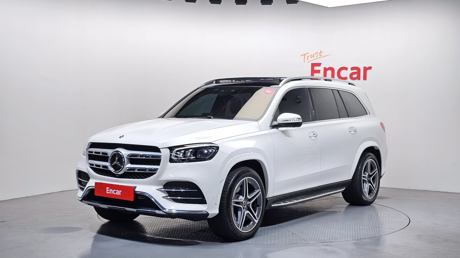 MERCEDES-BENZ GLS - View 1