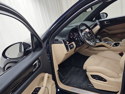 PORSCHE CAYENNE - 10