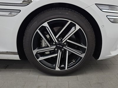 صورة 8 لـ 2024 Genesis G80 (RG3)