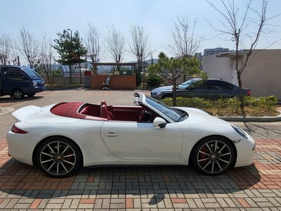 PORSCHE 911 - 4