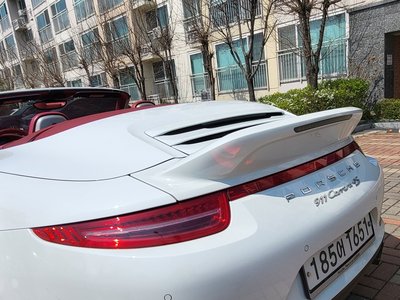 PORSCHE 911 - 10