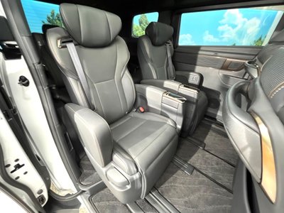 صورة 8 لـ 2024 Toyota ALPHARD