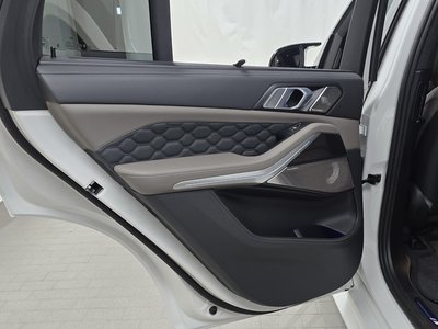 2024 BMW X5 M 缩略图 15