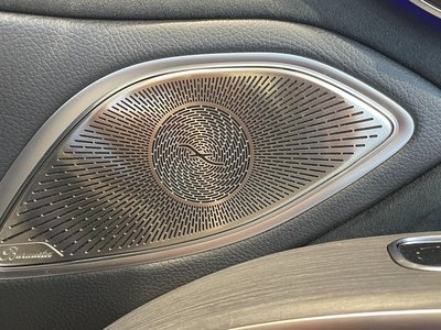 MERCEDES-BENZ EQS - 9