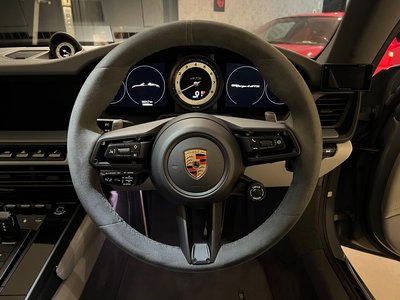 PORSCHE 911 - 9