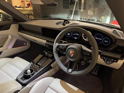 PORSCHE 911 - 7
