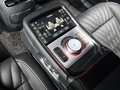 2022 Genesis G90 (RS4) — миниатюра 18