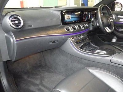 MERCEDES-BENZ E-CLASS - 3