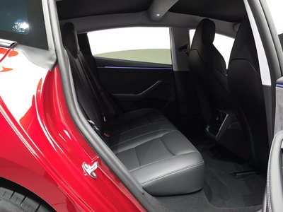 صورة مصغرة 17 لـ 2026 Tesla MODEL 3