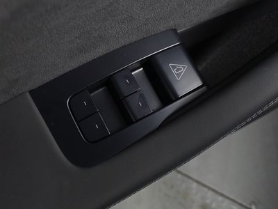 صورة مصغرة 28 لـ 2026 Tesla MODEL 3