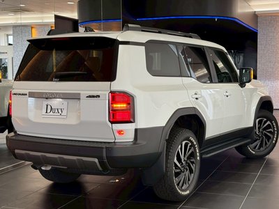 2025 Toyota LAND CRUISER 250 thumbnail 26