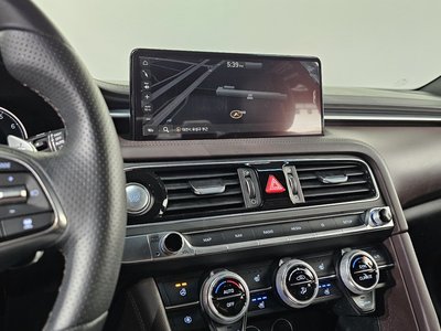 2021 Genesis THE NEW G70 thumbnail 16
