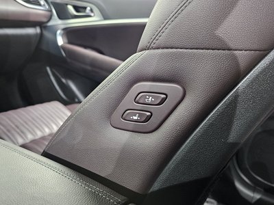2021 Genesis THE NEW G70 thumbnail 19
