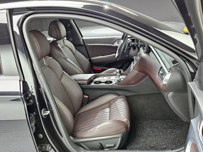 2021 Genesis THE NEW G70 thumbnail 12