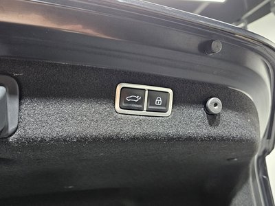 2021 Genesis THE NEW G70 thumbnail 20
