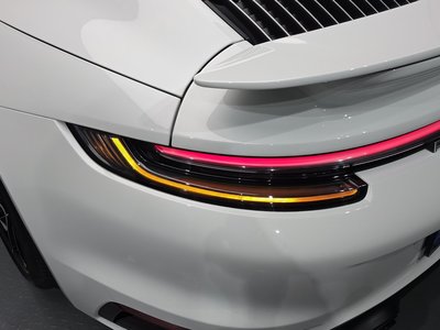 PORSCHE 911 - 10