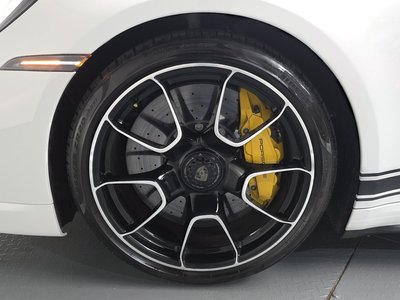 PORSCHE 911 - 6