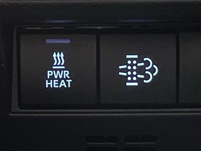 TOYOTA LAND CRUISER 300 - 6