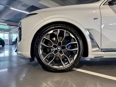BMW X7 - 6