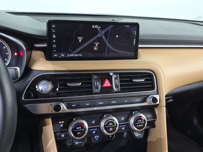 2021 Genesis THE NEW G70 — миниатюра 14