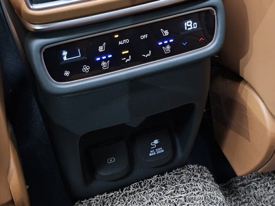 2024 Genesis GV80 — миниатюра 32