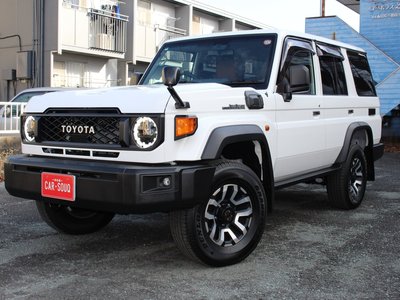 TOYOTA LAND CRUISER 70 - 1