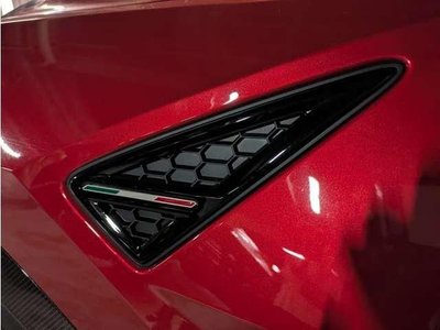 LAMBORGHINI URUS - 9