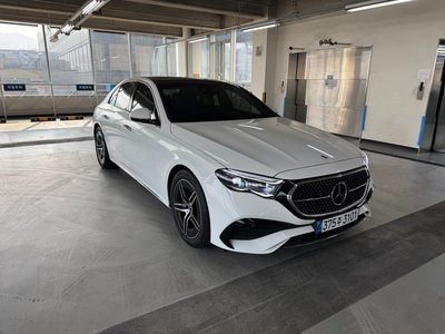 MERCEDES-BENZ E-CLASS - 3