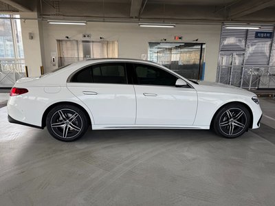 MERCEDES-BENZ E-CLASS - 9