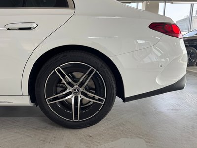 MERCEDES-BENZ E-CLASS - 8