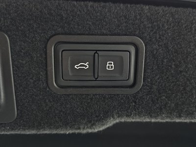 صورة مصغرة 21 لـ 2021 AUDI A8