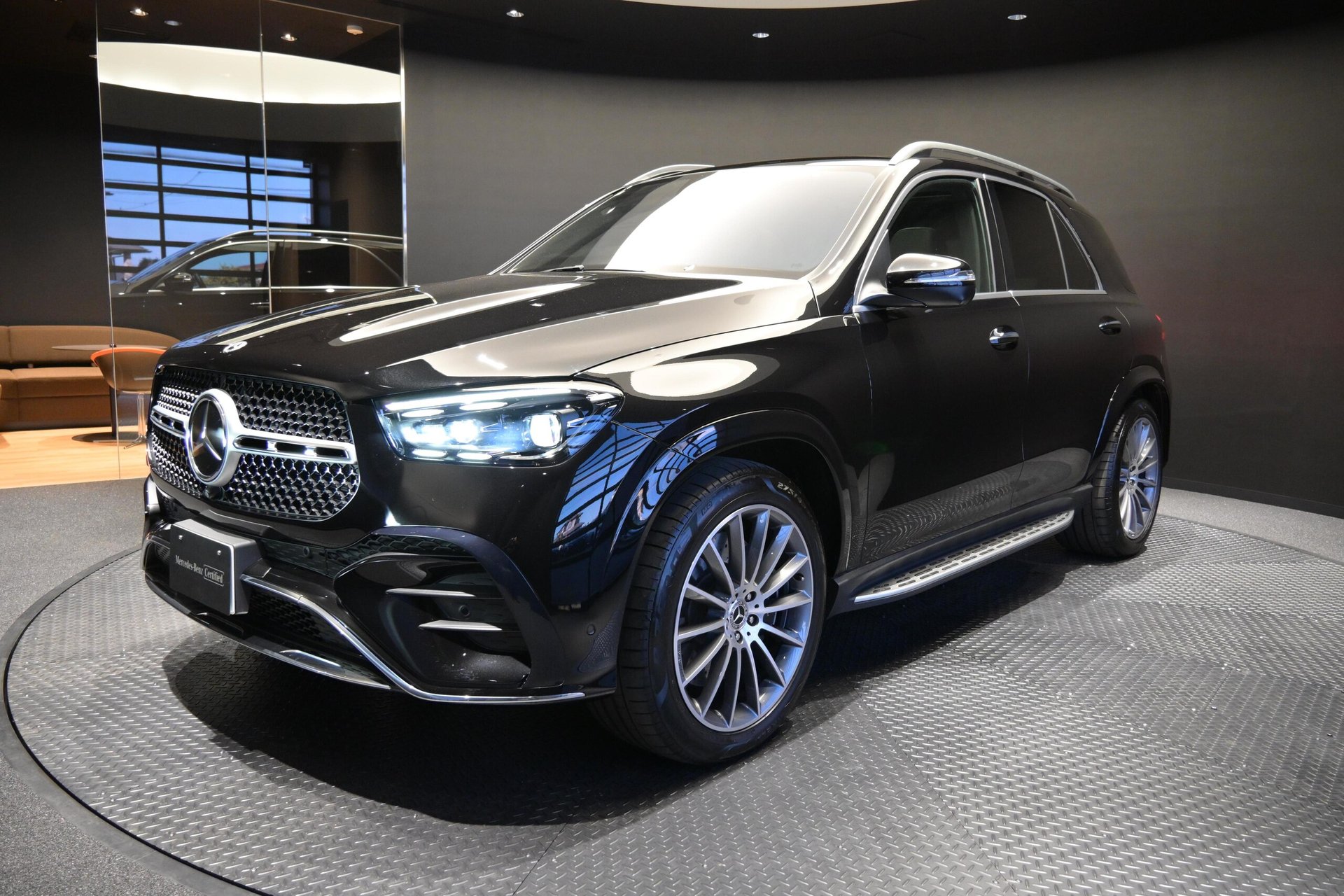 MERCEDES-BENZ GLE - View 1