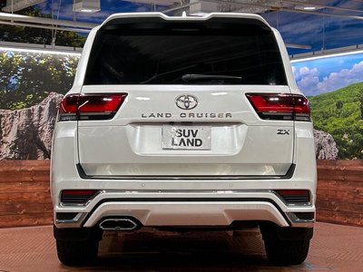 2025 Toyota LAND CRUISER 300 — миниатюра 16