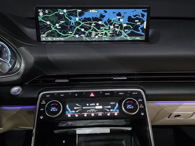 2023 Genesis GV80 — миниатюра 19