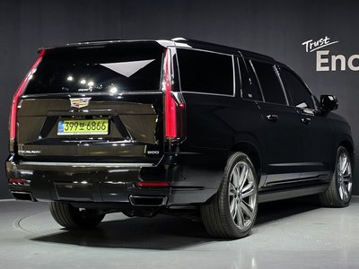 2025 Cadillac ESCALADE 5TH GENERATION 照片 3