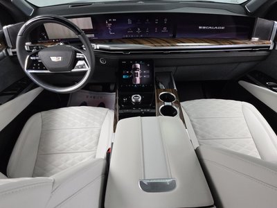 2025 Cadillac ESCALADE 5TH GENERATION 照片 5
