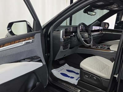 2025 Cadillac ESCALADE 5TH GENERATION 照片 10
