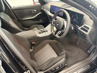 صورة مصغرة 34 لـ 2025 BMW 3 SERIES TOURING