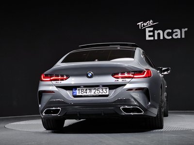BMW 8 SERIES - 4