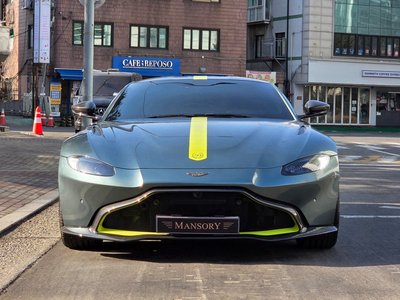 ASTON MARTIN VANTAGE - 2