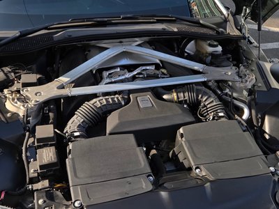 ASTON MARTIN VANTAGE - 7