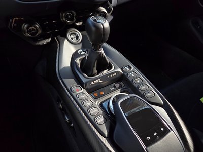 ASTON MARTIN VANTAGE - 9