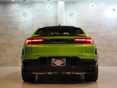 LAMBORGHINI URUS - 6