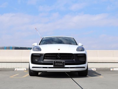 PORSCHE MACAN - 4